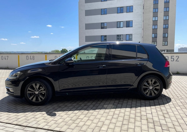 Volkswagen Golf cena 60900 przebieg: 77000, rok produkcji 2019 z Rzeszów małe 172